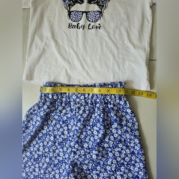 Blue Floral Women's Shorts Sz 11Y - Picture 3 of 7